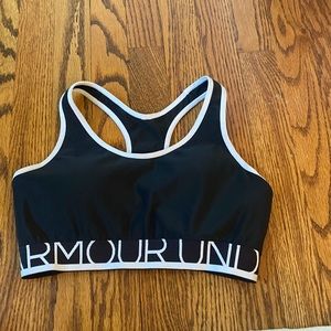 Under armour black sports bra size medium